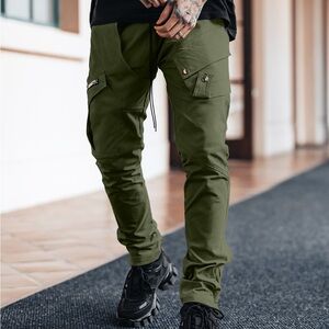 Men’s Medium UTILITY CARGO PANTS V11 IN OLIVE